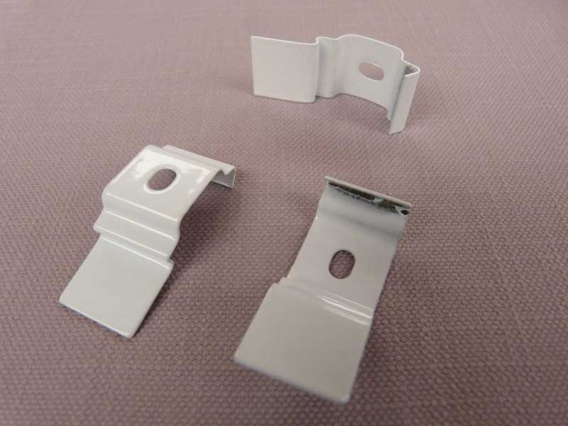 30mm WHITE X4 Universal Slimline Top Quality Vertical Blind Top Fix Brackets 