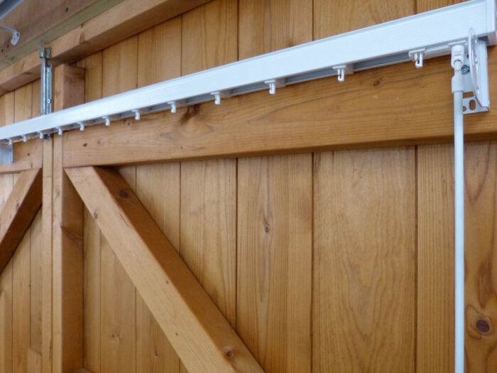 vertical blinds headrail track